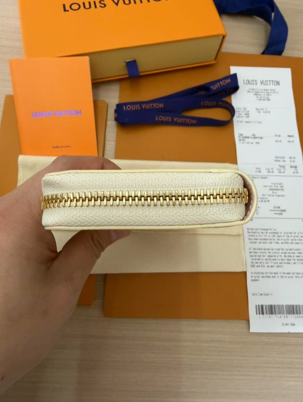 Louis Vuitton Clemence Wallet Damier Azur - Picture 6 of 15